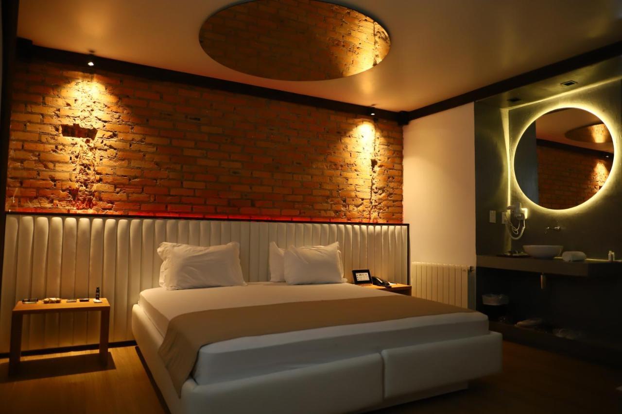 Luv Gardens Motel - Adults Only Кашиас-ду-Сул Экстерьер фото