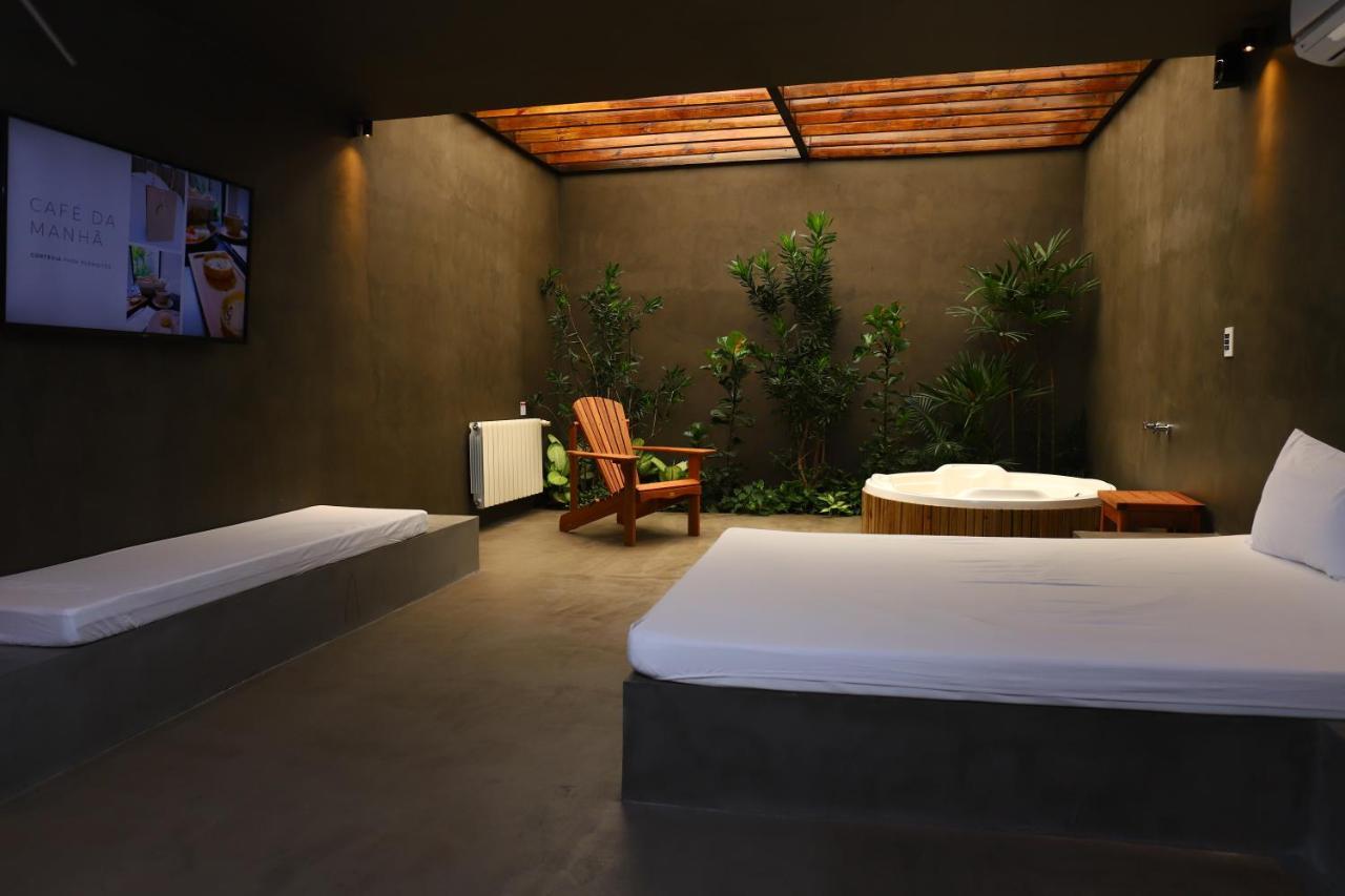 Luv Gardens Motel - Adults Only Кашиас-ду-Сул Экстерьер фото